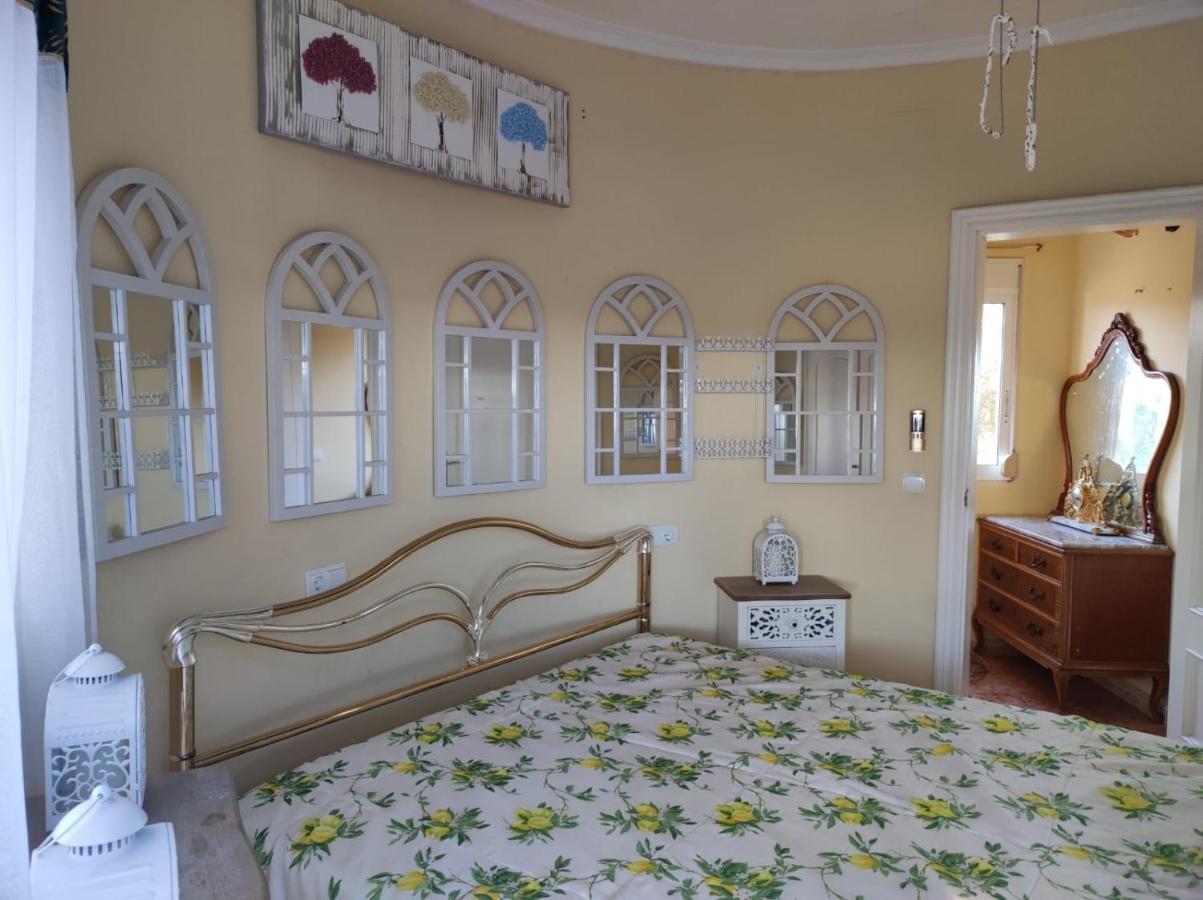 הוילה Montroy Chateau Angelique מראה חיצוני תמונה